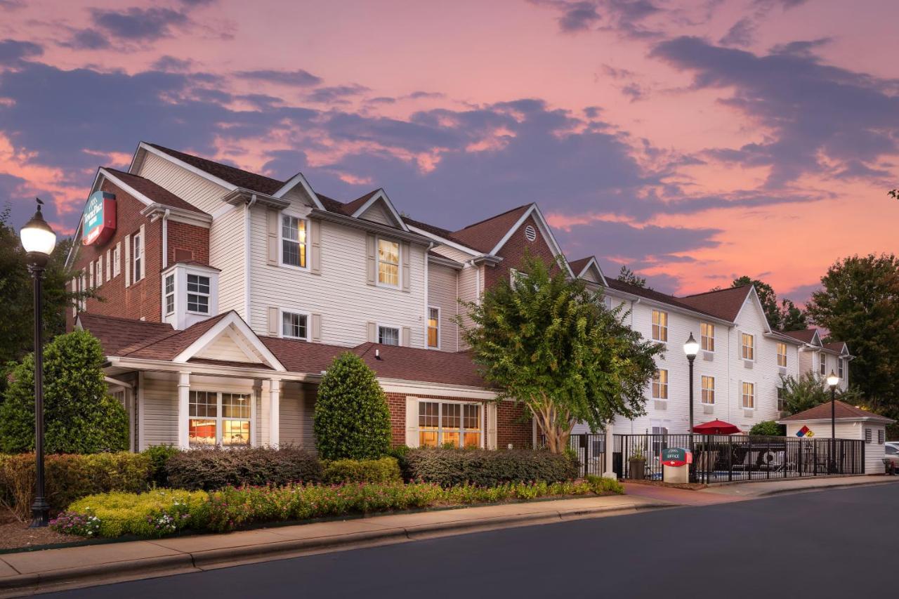 Towneplace Suites By Marriott Charlotte Arrowood Exterior photo